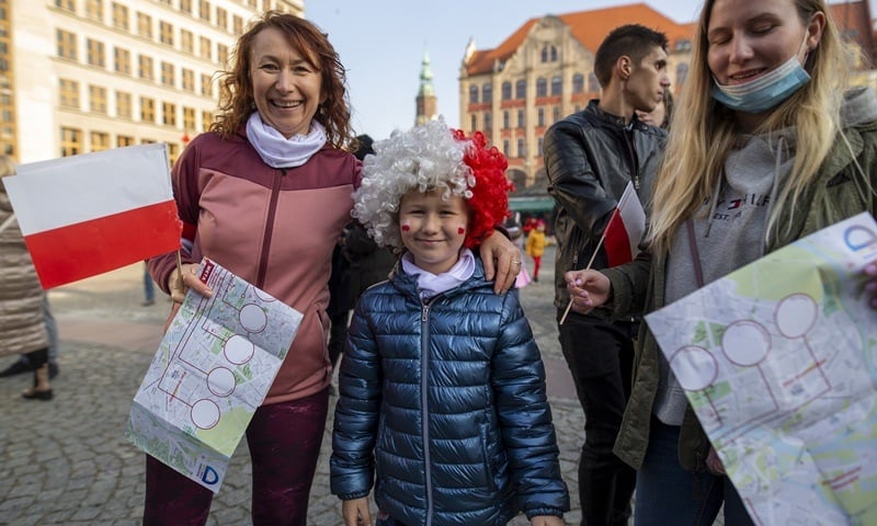 W niepodległościowej edycji WrocWalkMarathon wzięło udział kilka tysięcy osób