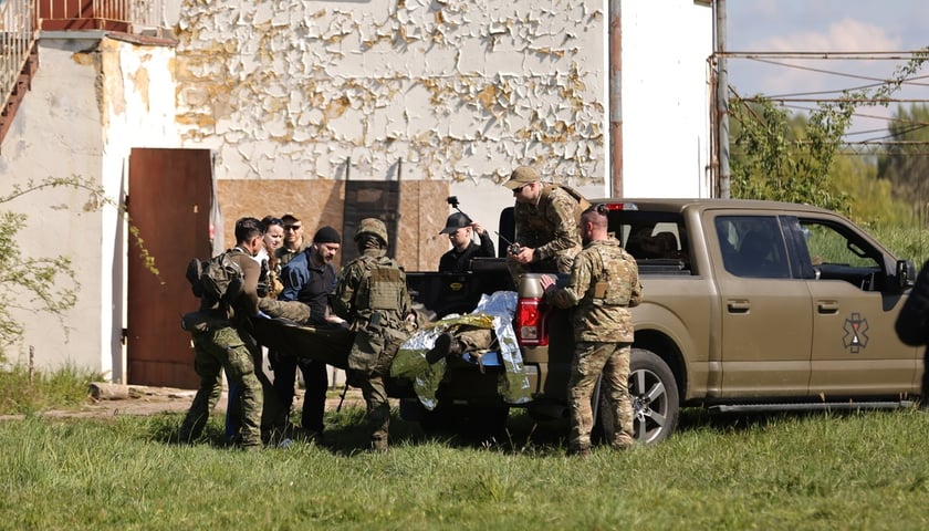Ćwiczenia w szkole oficerskiej realizowano na podstawie doświadczeń z frontu w Ukrainie