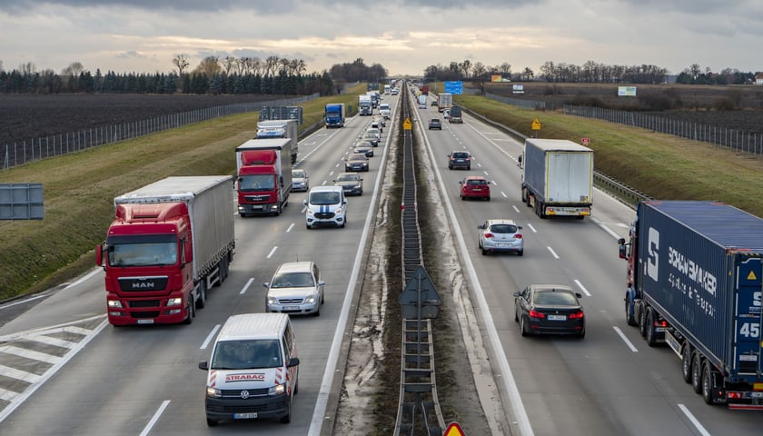 Samochody na autostradzie A4