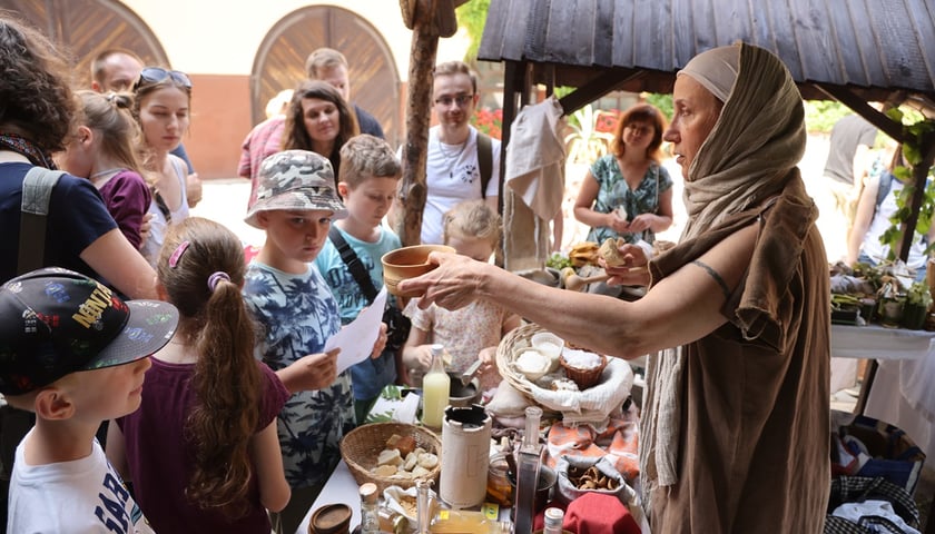 Festiwal historyczny Ludzie Ognia w Arsenale Miejskim. Zdjęcia archiwalne