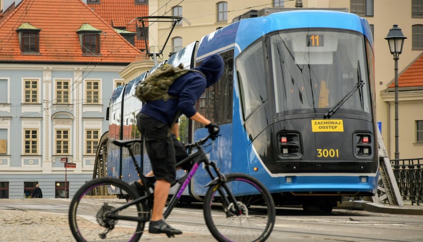 MPK Wrocław posiada 17 tramwajów Skoda 16T wyprodukowanych w latach 2006-2007. Gruntowną modernizację przeszły w latach 2021-2022.