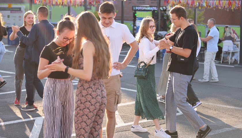 Potańcówka na dachu Galerii Dominikańskiej - niedziela, 28 lipca 