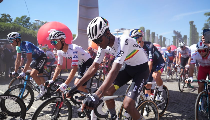 Wyścig Tour de Pologne 2024, start spod Hali Stulecia we Wrocławiu