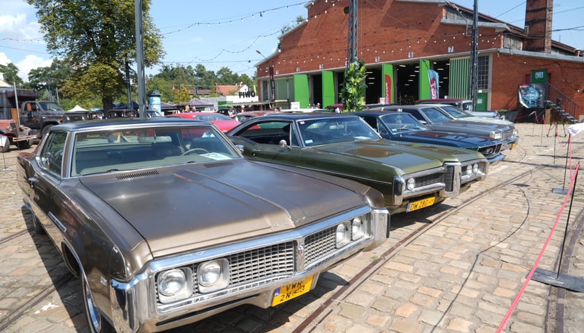 Kustom Konwent w Czasoprzestrzeni