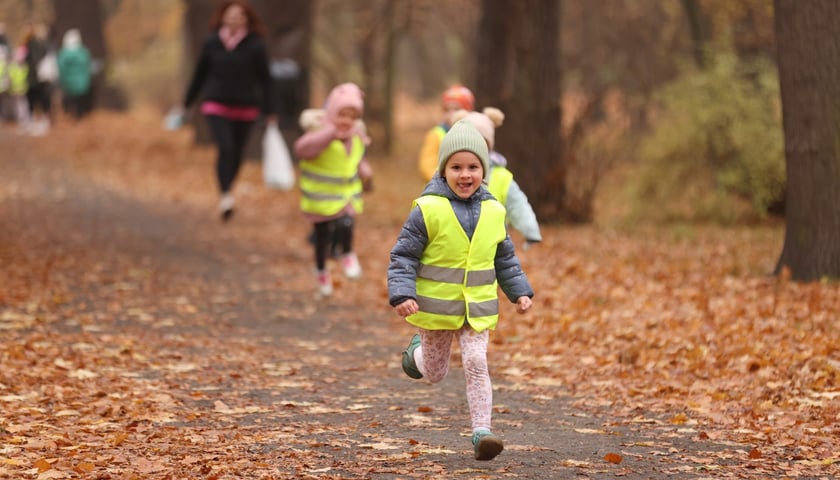 Bieg przedszkolaków z okazji Dnia Niepodległości