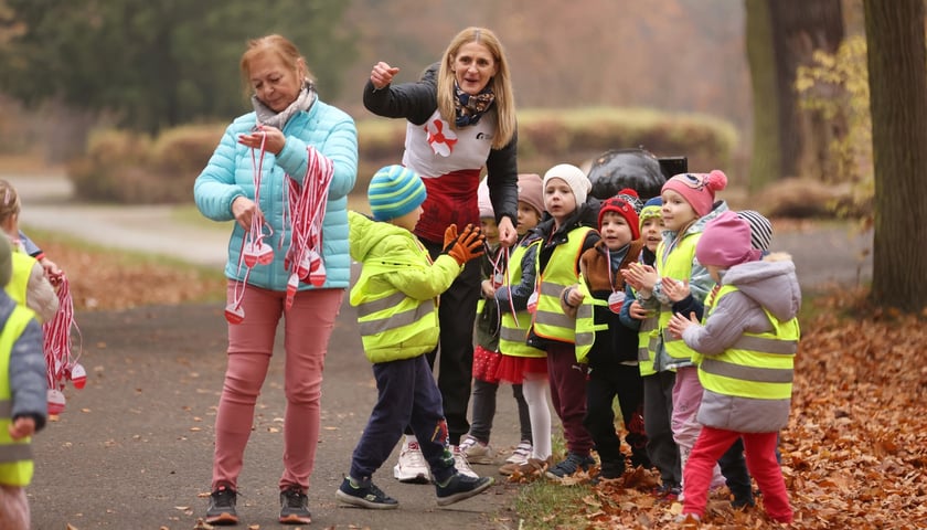 Bieg przedszkolaków z okazji Dnia Niepodległości
