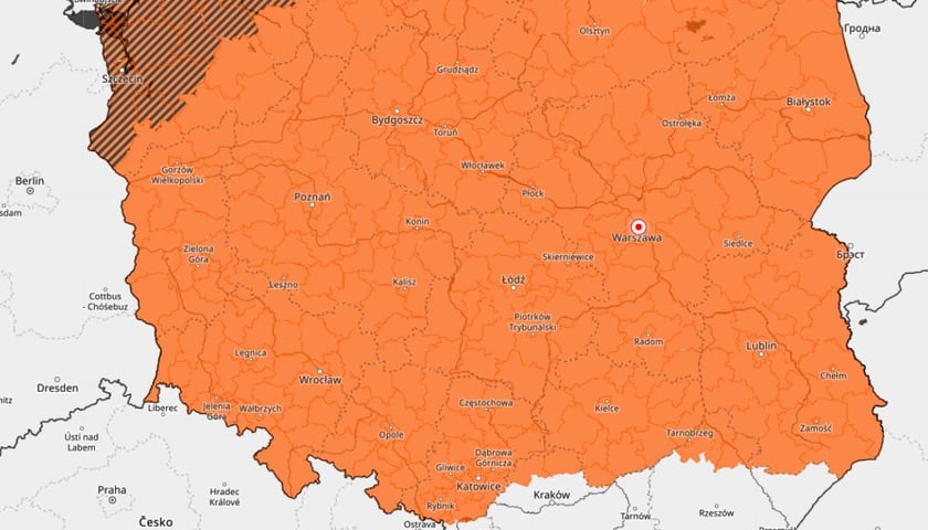 Mapa Polski oznaczona na pomarańczowo - alert 2. stopnia IMGW przed gołoledzią