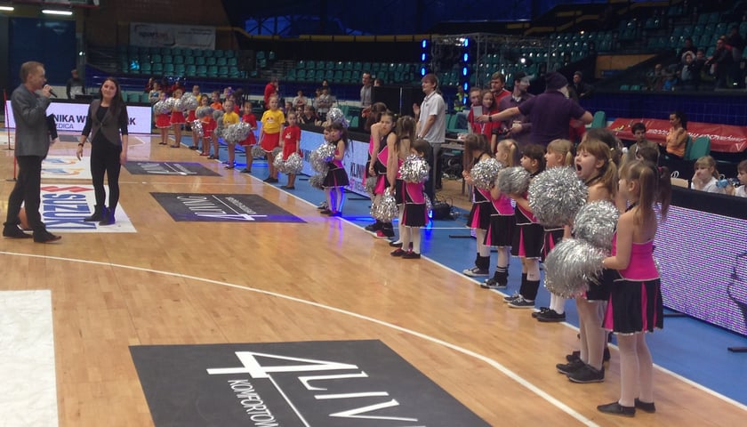 Koszykarski turniej charytatywny w Orbicie