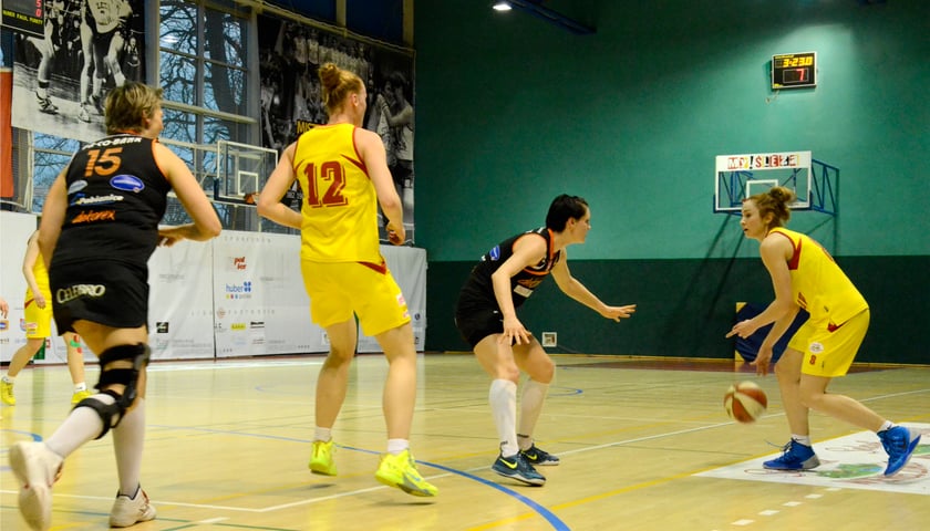 Trzy koszykarki pozostają w Ślęzie