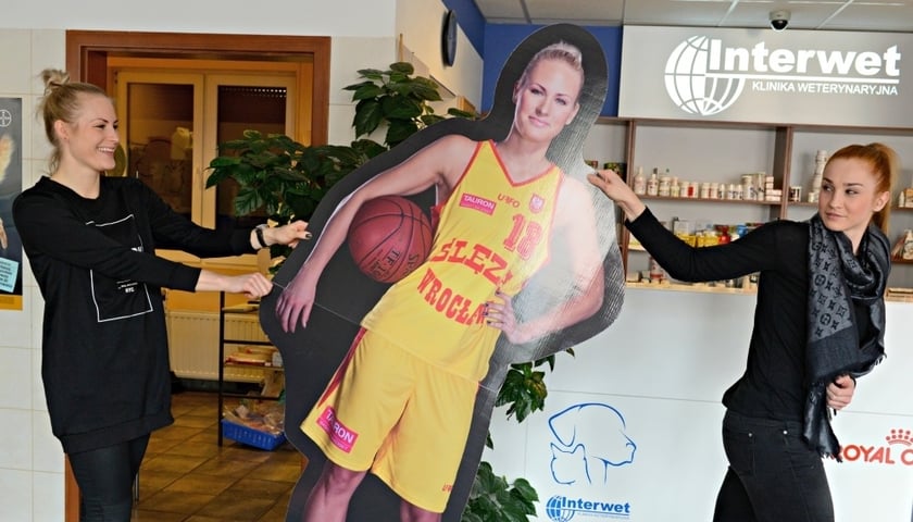 Koszykarki Ślęzy opanowały miasto