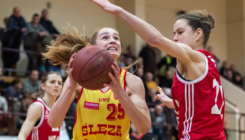 Koszykarki Ślęzy podejmą Wisłę [WIDEO]