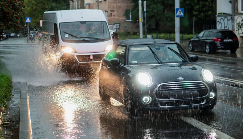 Zdjęcie ilustracyjne: ulewa we Wrocławiu 