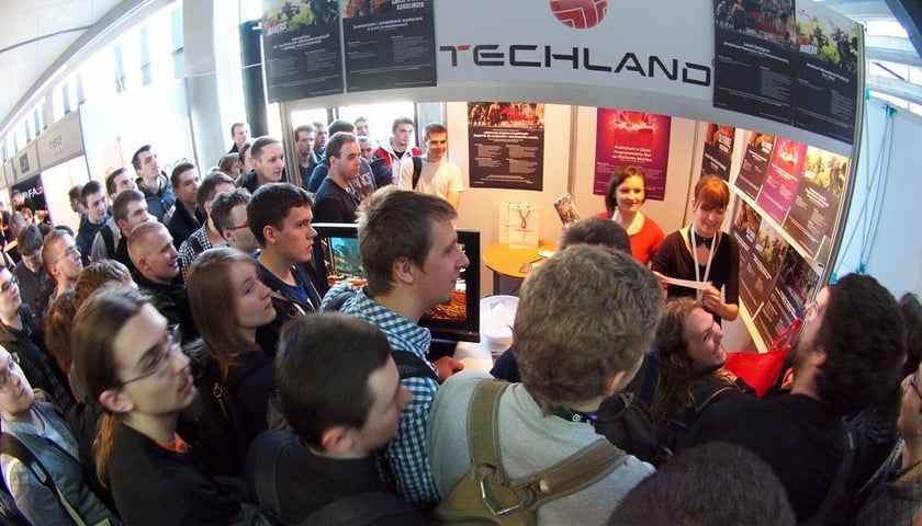 Studenci szukają pracy na Akademickich Targach Pracy