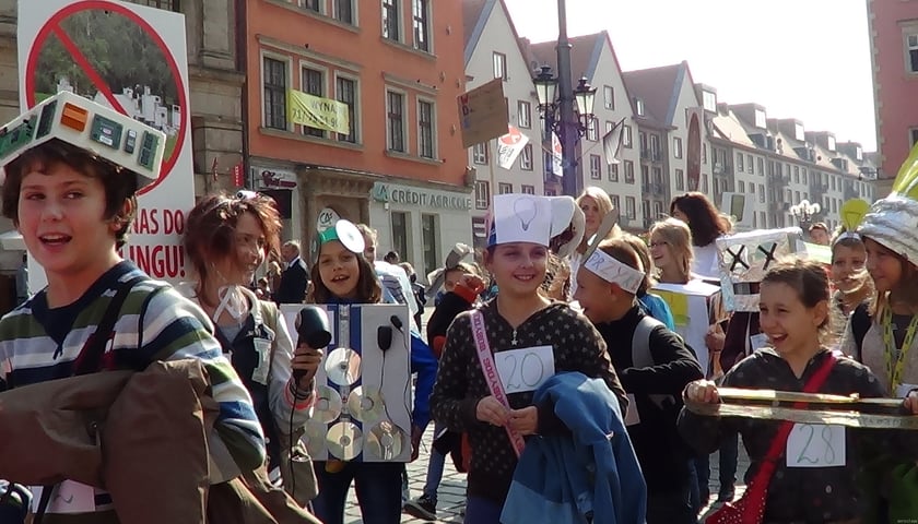 „Oddaj mnie do recyklingu!” (ZDJĘCIA+FILM)