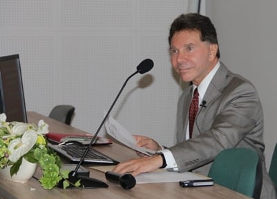 Honorowy doktorat dla prof. Cialdiniego