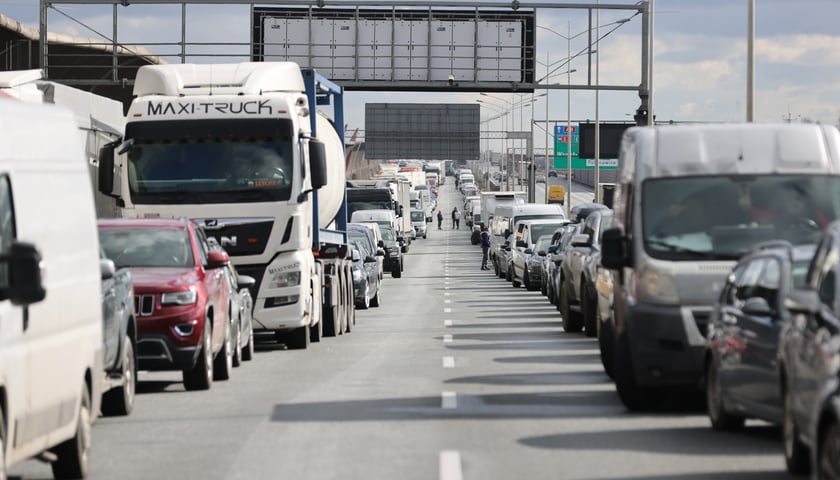 Korek na autostradzie pod Wrocławiem, zdjęcie ilustracyjne
