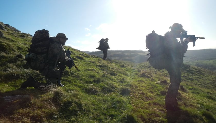 Podchorążowie ze srebrnym medalem
