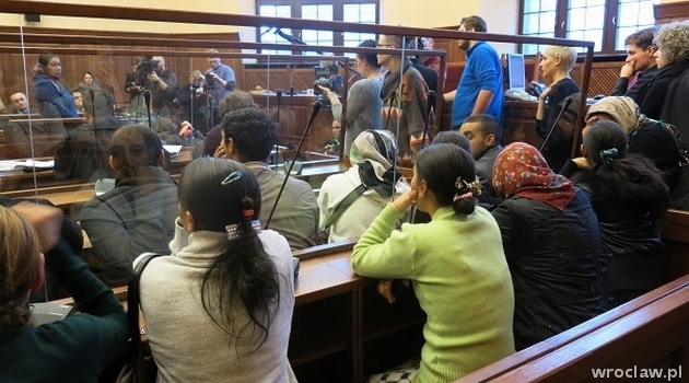 Romowie z koczowiska zeznawali przed sądem