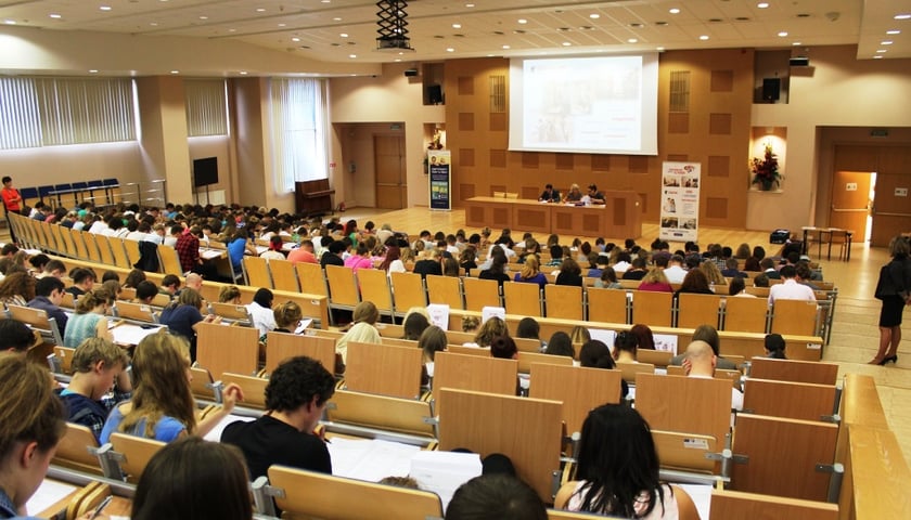 Wrocławianie napisali test z angielskiego