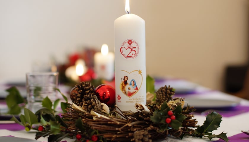 Zapal świecę i pomóż dzieciom