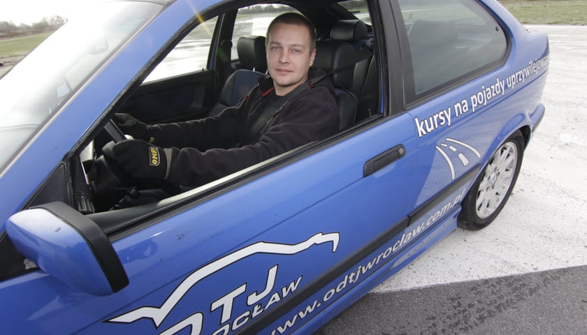 Poślizg kontrolowany z wroclaw.pl [WIDEO]