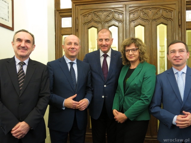 Bez zmian u steru Wrocławia