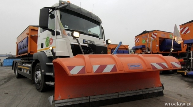 Piaskarki już w nocy ruszyły na ulice