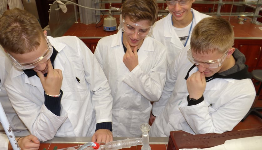 Dyrektor Zespołu Szkół Akademickich: kształcimy elity