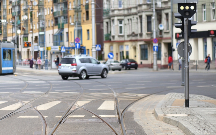 Jest chętny wymienić rozjazdy na pl. Legionów