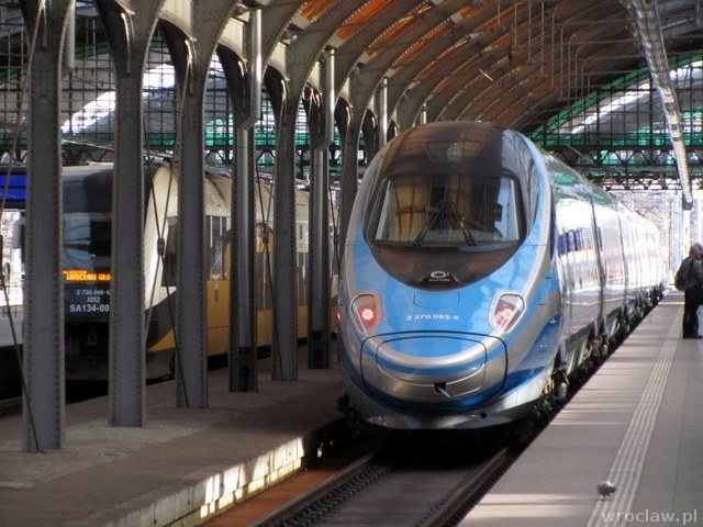 Pendolino już we Wrocławiu [ZDJĘCIA]