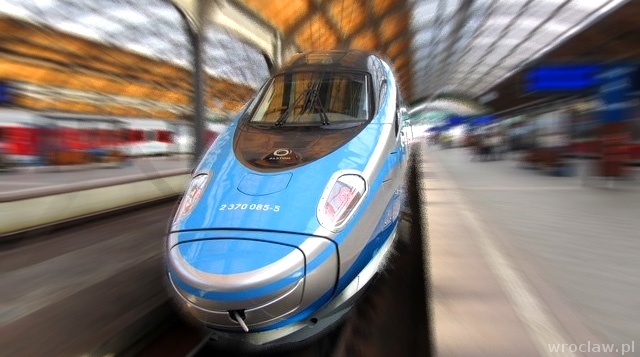 Pociągi z Wrocławia przyspieszają