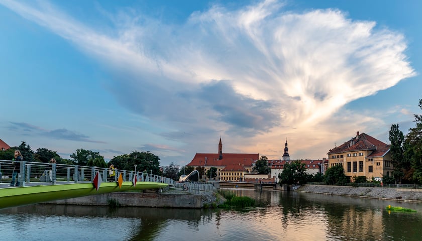 Wyspa Słodowa ? miejsce, gdzie odbywa się wiele festiwali i koncertów.