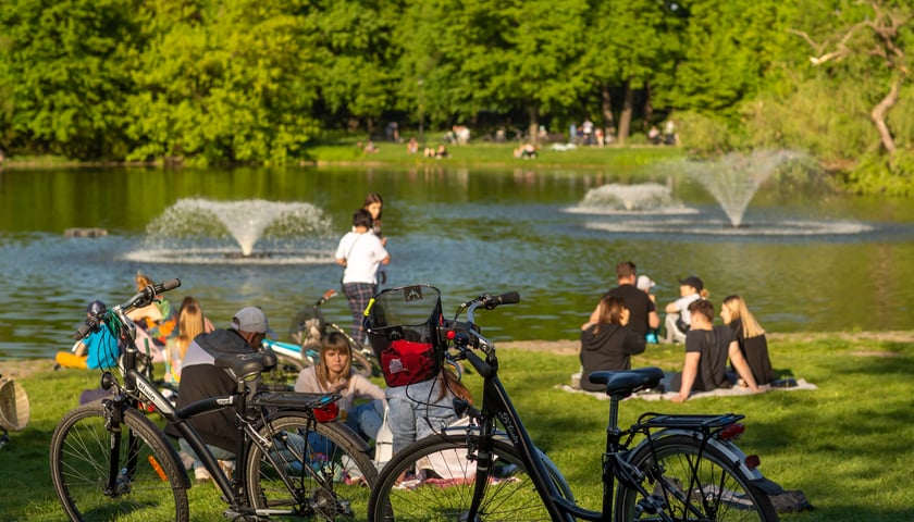 Powiększ obraz: Piknik we Wrocławiu po przejażdżce rowerem? Dlaczego nie!