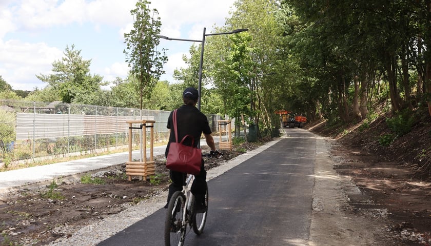 Powiększ obraz: Promenada Krzycka w budowie w lipcu 2024