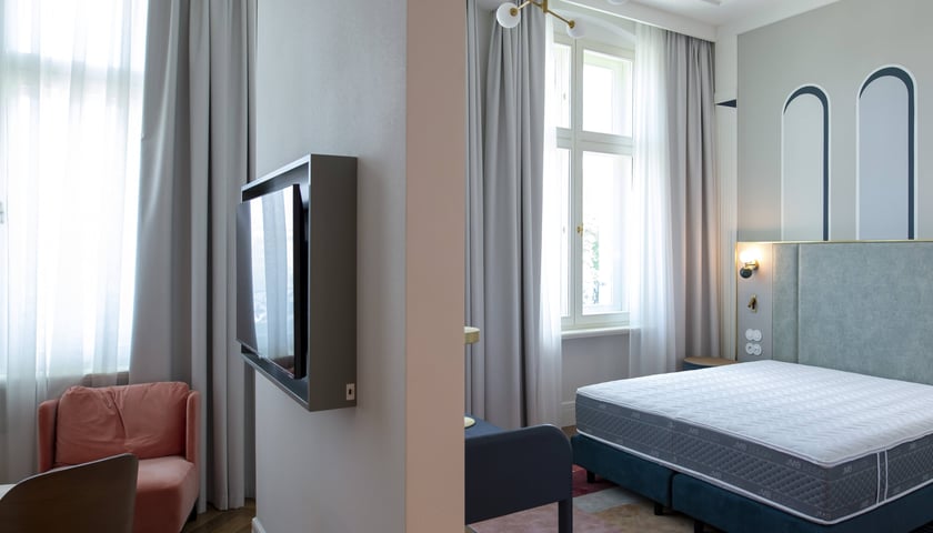 Powiększ obraz: Wnętrze Hotelu Altus Palace we Wrocławiu.