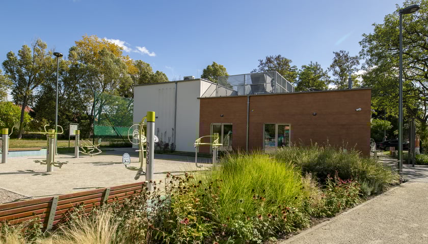 Powiększ obraz: CAL na Kowalach powstał w niecałe 2 lata, budowa kosztowała prawie 1,7 mln zł, otwarto go 30.09.2021