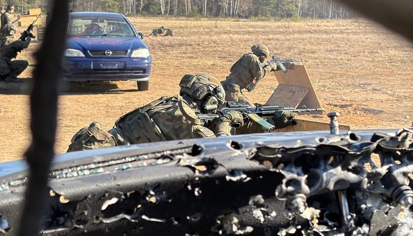 Szkolenie ogniowe żołnierzy 1. Kompanii Ochrony Komendy Obsługi Lotniska Wrocław