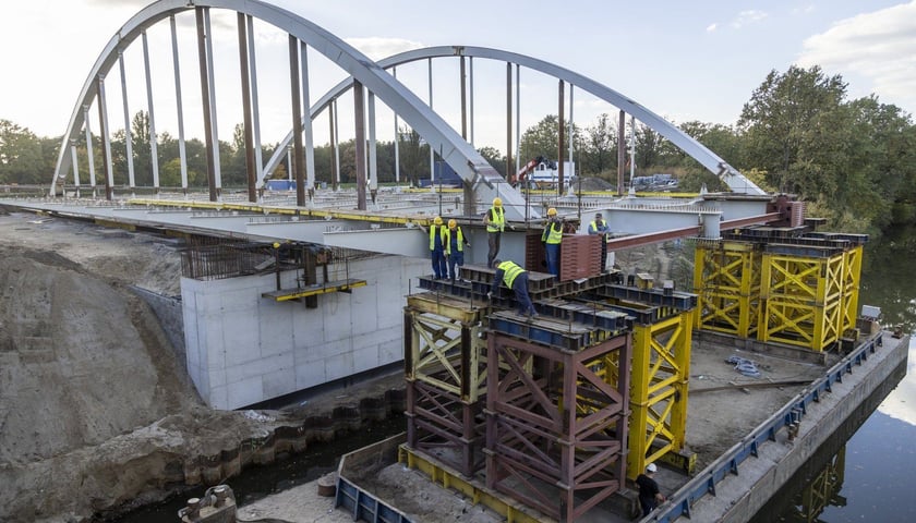 Mosty Chrobrego w budowie