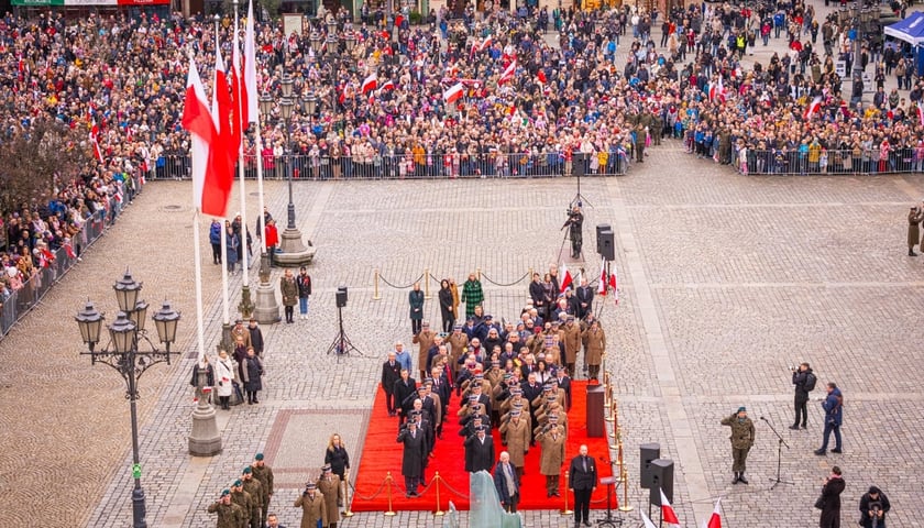 Powiększ obraz: Święto Niepodległości we Wrocławiu - zdjęcie z drona