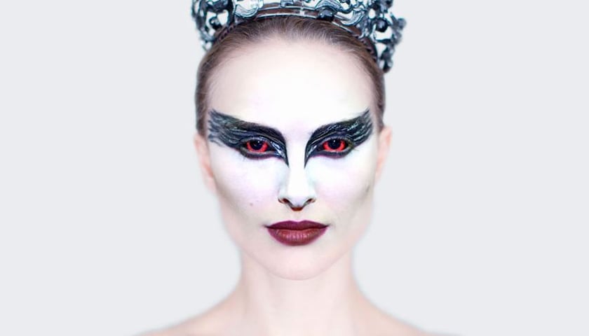 „Czarny Łabędź” w DKF-ie