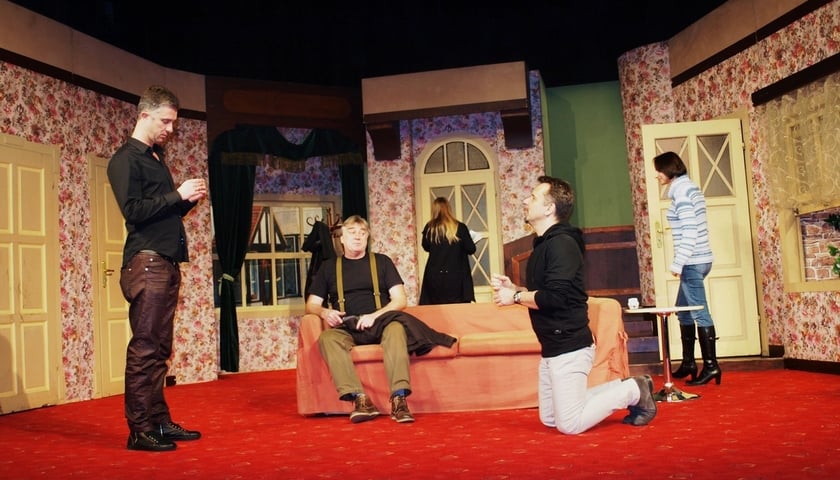 Aktorzy Teatru Komedia podczas próby Rodzina Kerwoodów