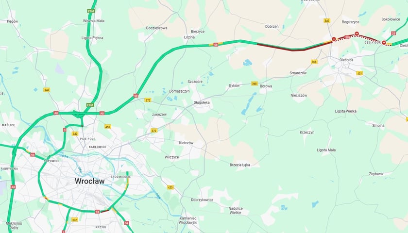 Powiększ obraz: Korek na S8 w Oleśnicy