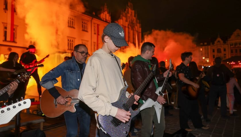 Gitarzyści w Rynku - flash mob