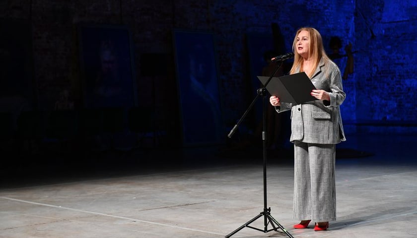 Na scenie ? Halina Rasiakówna, aktorka teatrów wrocławskich i warszawskich