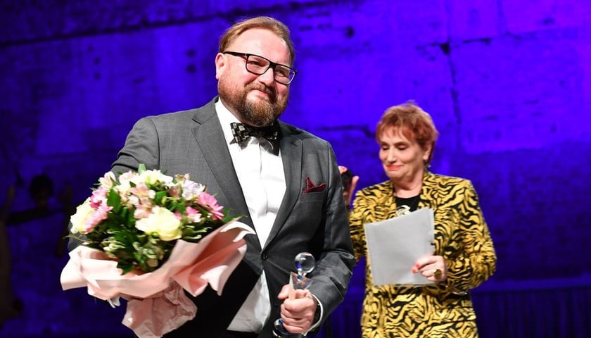 Marek Kocot swoje artystyczne zdolności przekuł w Super Diament
