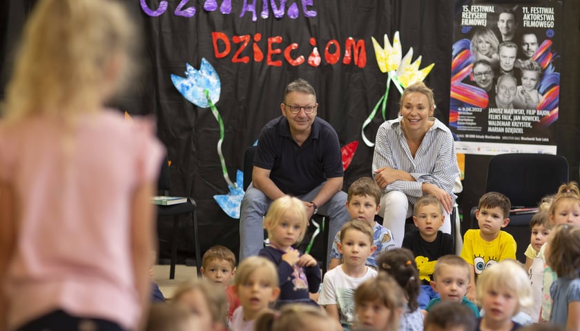 Sonia Bohosiewicz czytała dzieciom ?Komu zupki??, a Zbigniew Zamachowski przeczytał ?Misia Uszatka?