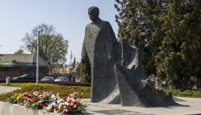 Pomnik Wojciecha Korfantego we Wrocławiu