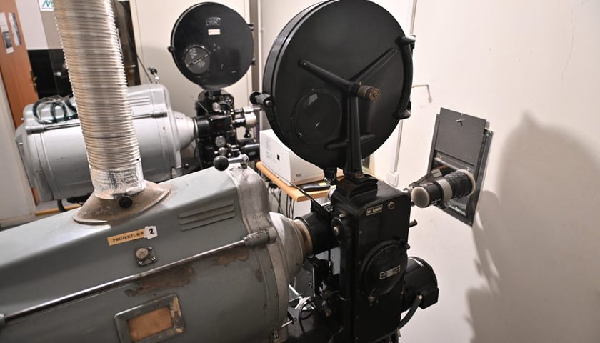 <p>Projektor 35mm</p>