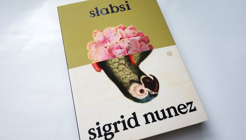 <p>Sigrid Nunez, Słabsi, tłumaczenie Dobromiła Jankowska, Wydawnictwo Pauza</p>