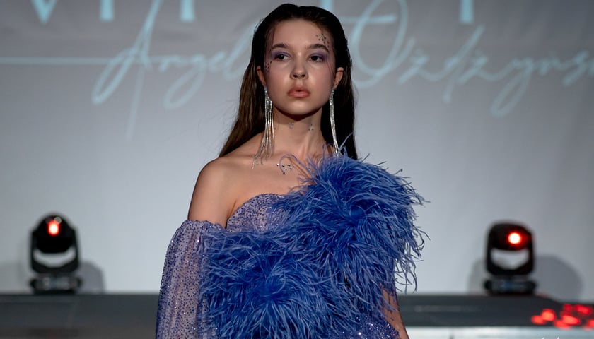 <p>FashiON! Wrocław Fashion Week 2023 - pokaz i sesja Angeliki Ożdżyńskiej</p>